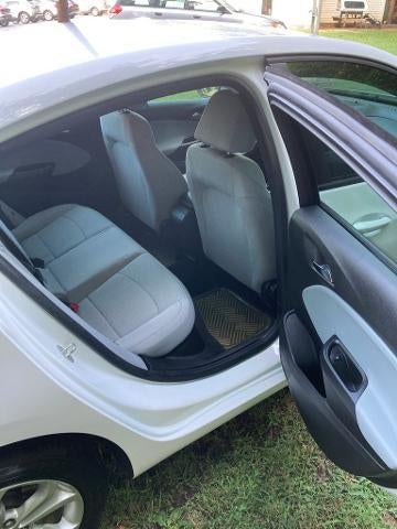 2019 Chevrolet Cruze Sedan LS