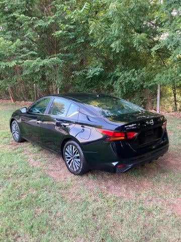 2024 Nissan Altima 2.5 SV Sedan
