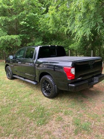 2018 Nissan Titan 4x4 Crew Cab SV