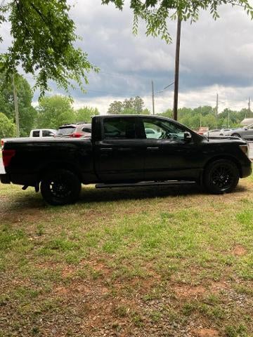 2018 Nissan Titan 4x4 Crew Cab SV
