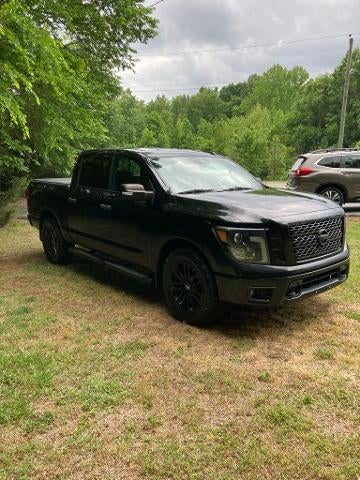 2018 Nissan Titan 4x4 Crew Cab SV