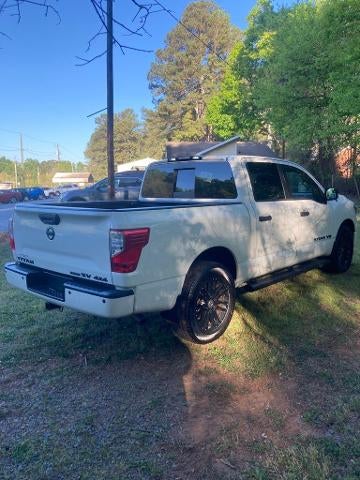2019 Nissan Titan 4x4 Crew Cab SV