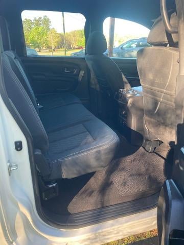 2019 Nissan Titan 4x4 Crew Cab SV