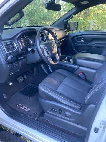 2019 Nissan Titan 4x4 Crew Cab SV