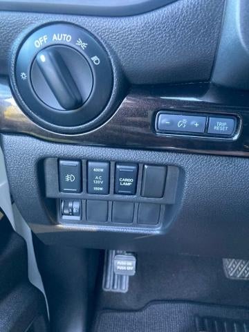 2019 Nissan Titan 4x4 Crew Cab SV