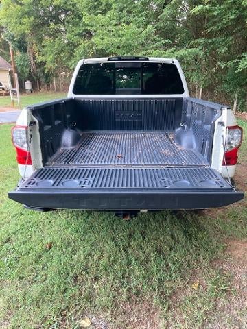 2019 Nissan Titan 4x4 Crew Cab SV
