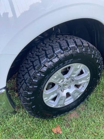 2019 Nissan Titan 4x4 Crew Cab SV