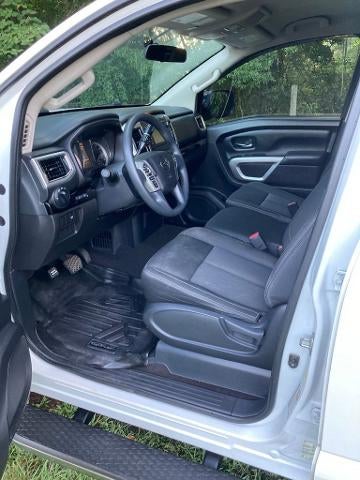 2019 Nissan Titan 4x4 Crew Cab SV