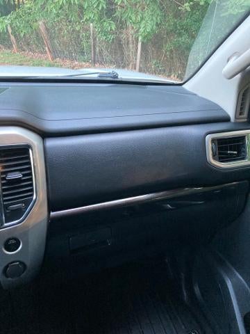 2019 Nissan Titan 4x4 Crew Cab SV