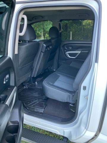 2019 Nissan Titan 4x4 Crew Cab SV