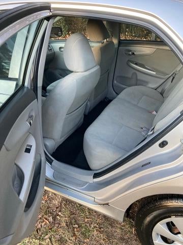 2010 Toyota Corolla 4dr Sdn Auto LE (Natl)