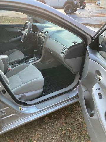 2010 Toyota Corolla 4dr Sdn Auto LE (Natl)