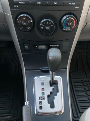 2010 Toyota Corolla 4dr Sdn Auto LE (Natl)