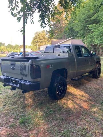 2007 Chevrolet Silverado 1500 4WD Extended Cab Standard Box LT w/1LT