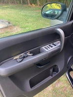 2007 Chevrolet Silverado 1500 4WD Extended Cab Standard Box LT w/1LT