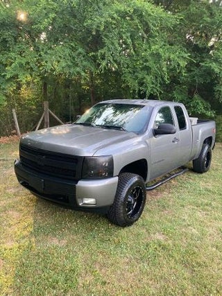 2007 Chevrolet Silverado 1500 4WD Extended Cab Standard Box LT w/1LT