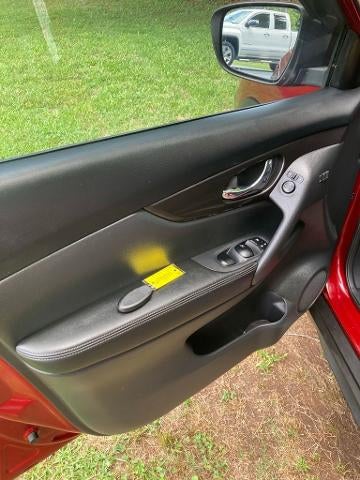 2018 Nissan Rogue FWD SV
