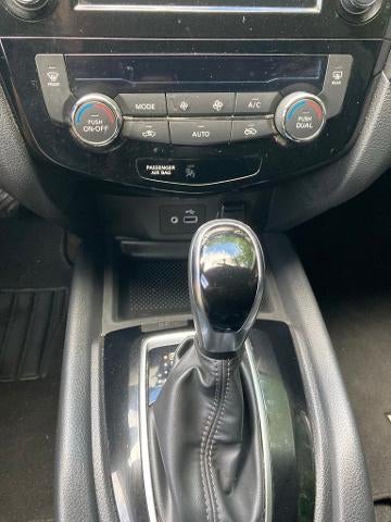 2018 Nissan Rogue FWD SV