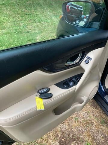 2016 Nissan Rogue AWD 4dr SL