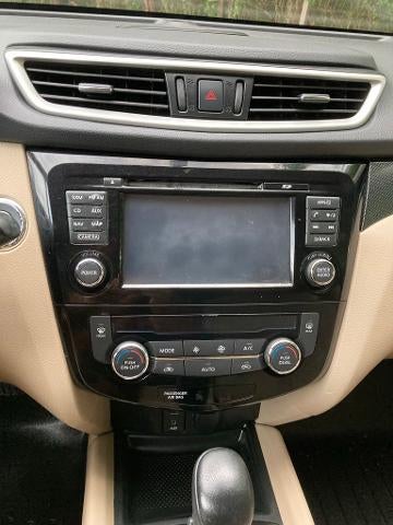 2016 Nissan Rogue AWD 4dr SL