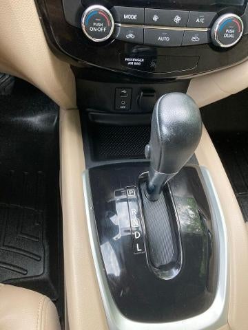 2016 Nissan Rogue AWD 4dr SL