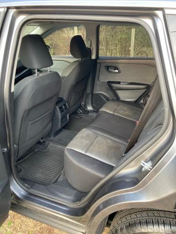 2022 Nissan Rogue FWD SV