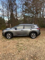 2022 Nissan Rogue FWD SV