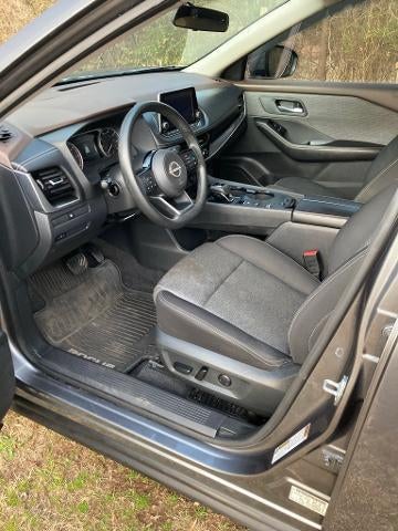 2022 Nissan Rogue FWD SV