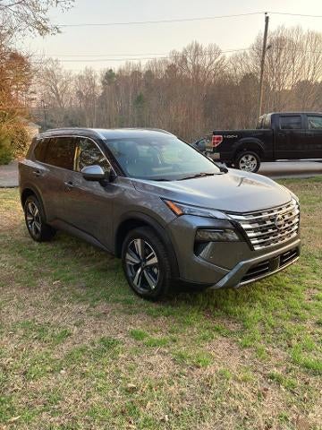 2026 Nissan Rogue FWD SL *Ltd Avail*