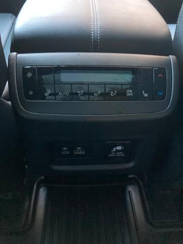 2025 Nissan Pathfinder Platinum 4WD