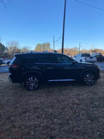 2025 Nissan Pathfinder Platinum 4WD