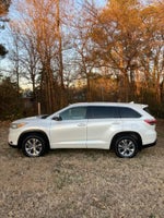 2015 Toyota Highlander AWD 4dr V6 LE (SE)