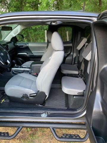 2017 Toyota Tacoma SR5 Access Cab 6' Bed I4 4x4 AT (Natl)