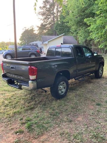 2017 Toyota Tacoma SR5 Access Cab 6' Bed I4 4x4 AT (Natl)