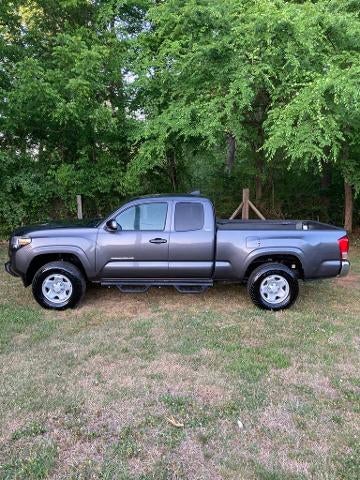 2017 Toyota Tacoma SR5 Access Cab 6' Bed I4 4x4 AT (Natl)