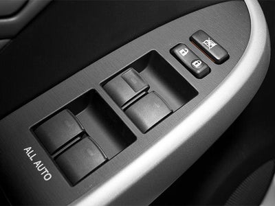 2012 Toyota Prius 5dr HB Two (Natl)