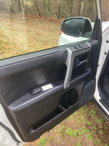 2023 Toyota 4Runner SR5 2WD (Natl)