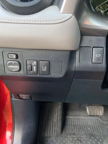 2017 Toyota RAV4 Limited FWD (Natl)