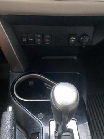 2017 Toyota RAV4 Limited FWD (Natl)